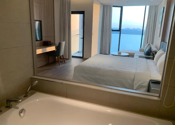 Aparthotel By The Sea Bay