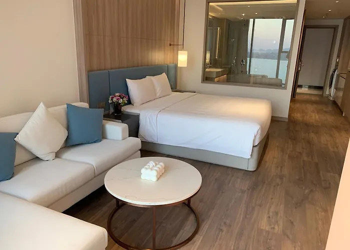Aparthotel By The Sea Bay
