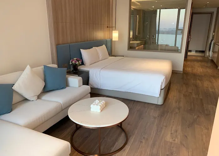Aparthotel By The Sea Bay Ha Long